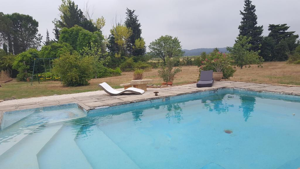 Aux Oliviers Homps (Aude) Exterior foto