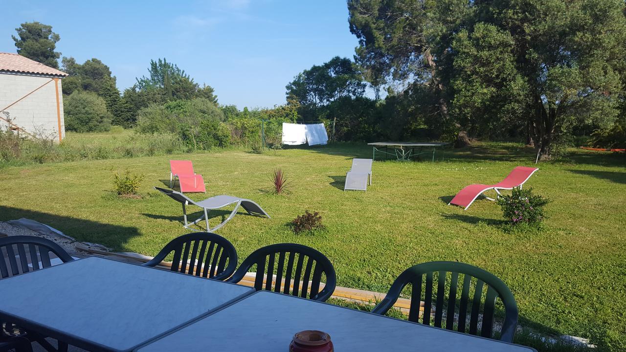 Aux Oliviers Homps (Aude) Exterior foto